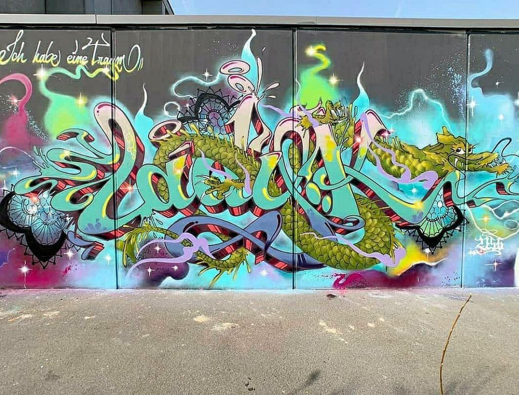 Lady K graffiti in Paris