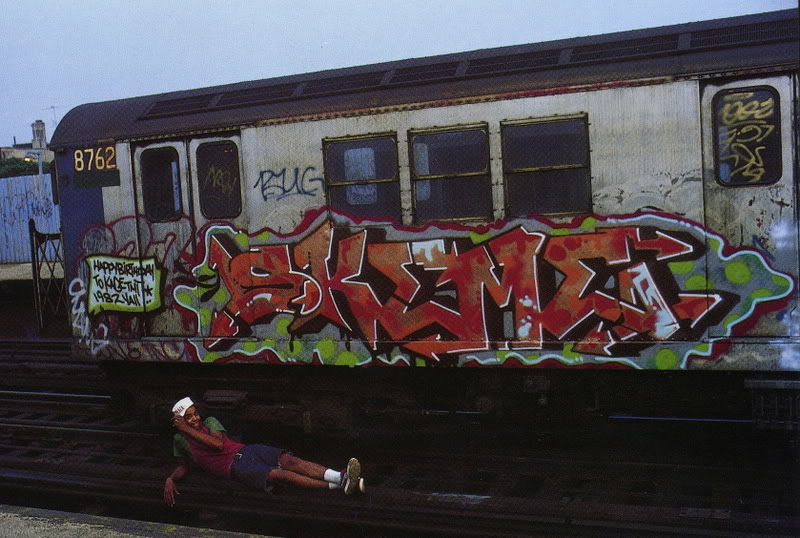 skeme subway art 1982 on third rail